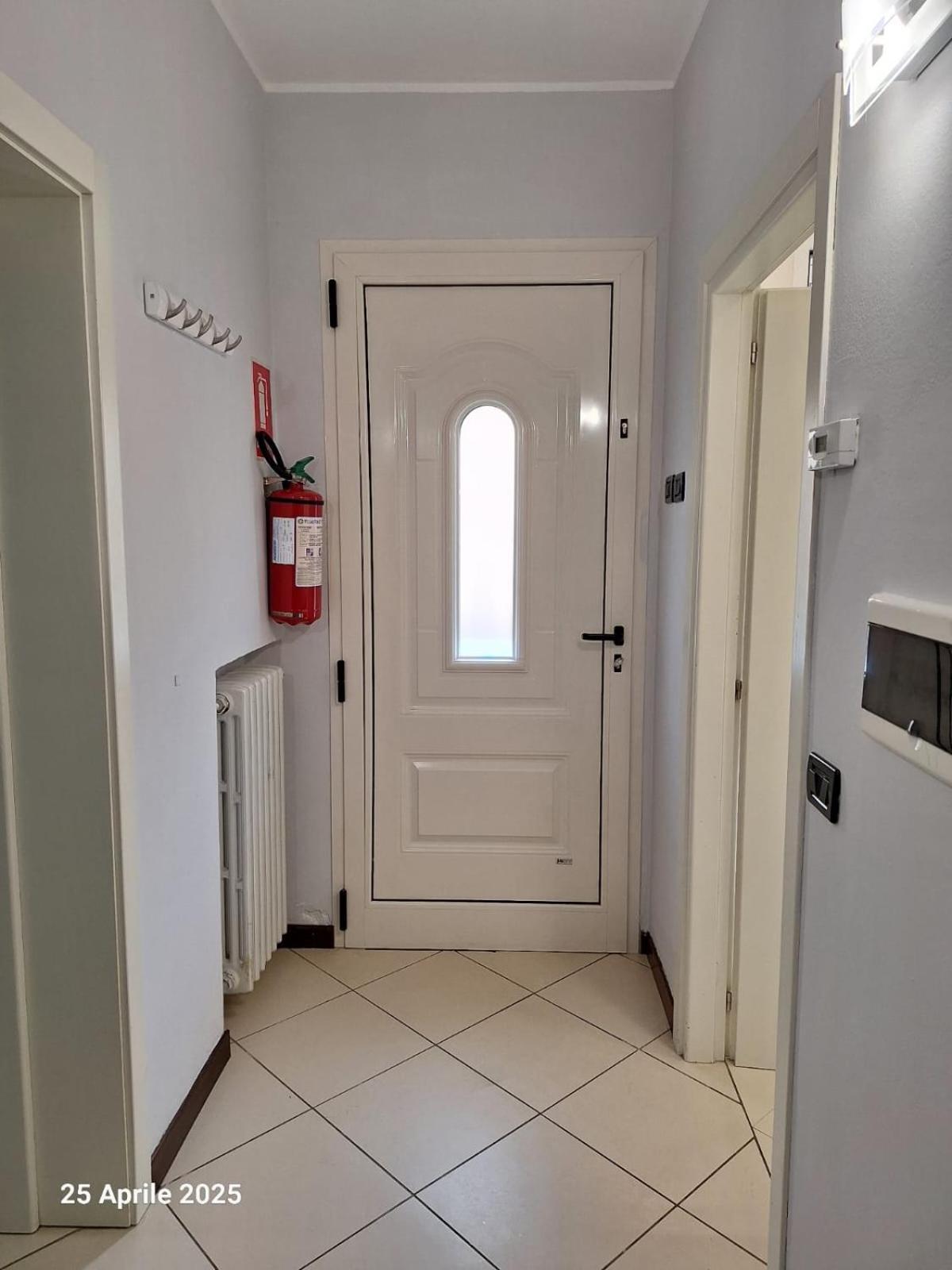 Apartamento Il Melograno Rímini Exterior foto